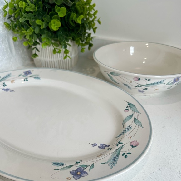 Pfaltzgraff April Stoneware Platter 14.50" x 10.75" & Serving Bowl 8.5”‎ Bin E - Picture 1 of 6